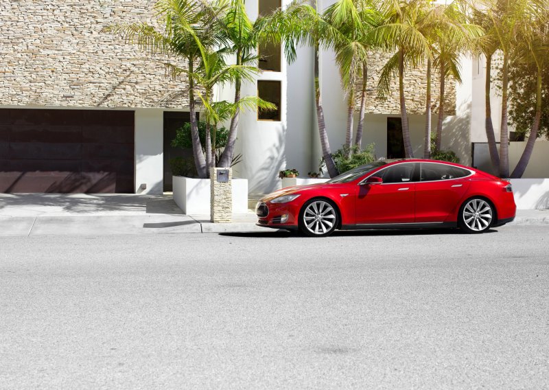 Tesla Model S sada do stotke stiže za 2,8 sekundi