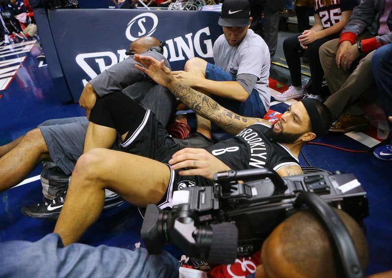 Deron Williams raskinuo ugovor s Netsima; napokon ide u Dallas?