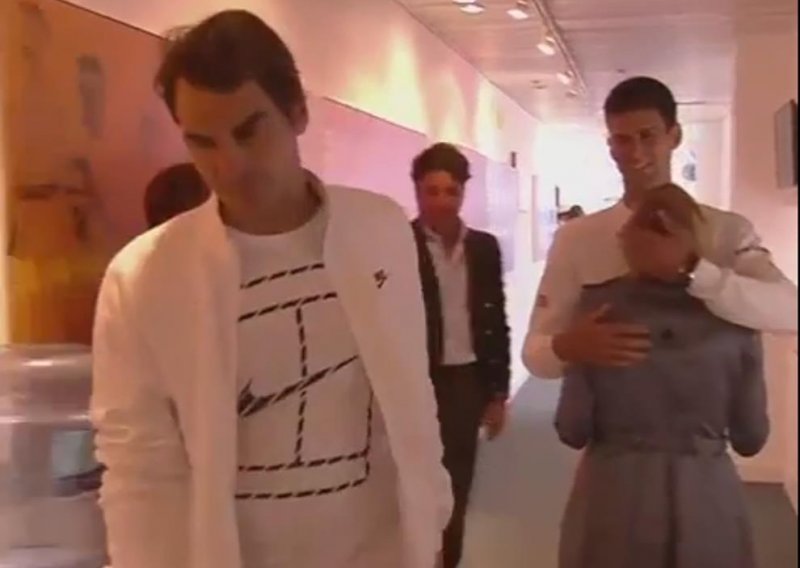 Bijesni Federer ignorirao Đokoviće i pronašao čudan razlog za poraz
