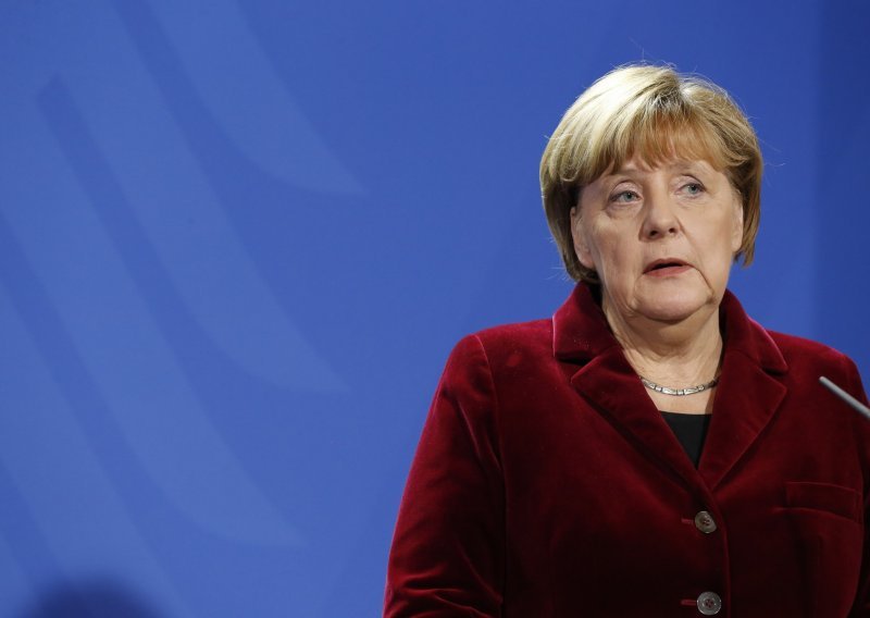 Merkel za zamrzavanje pregovora Turske i EU