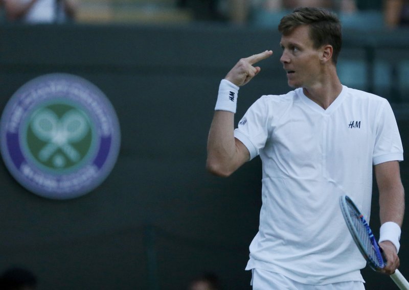 Sramota novinara u Wimbledonu; nećete vjerovati što je pitao!