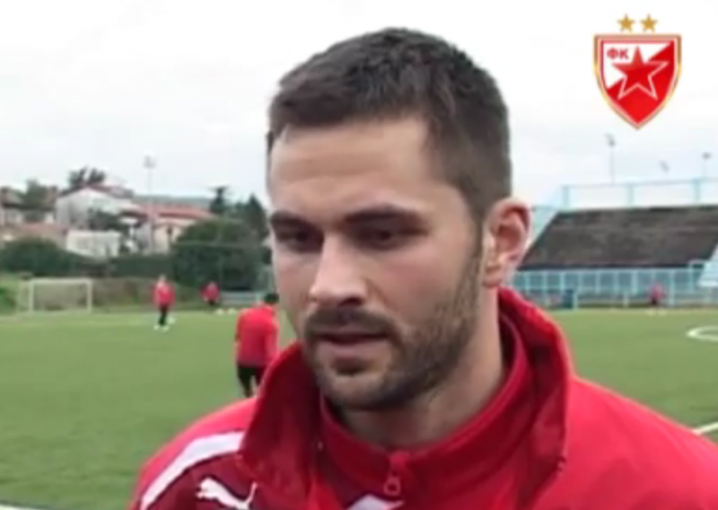 Srpski nogometaš srušio se na treningu i preminuo