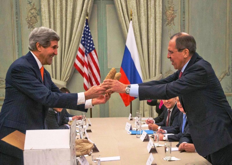 Lavrov i Kerry složni oko prekida rata u Ukrajini