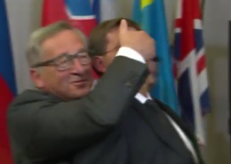Je li Juncker ponizio Cerara ili se samo šalio?
