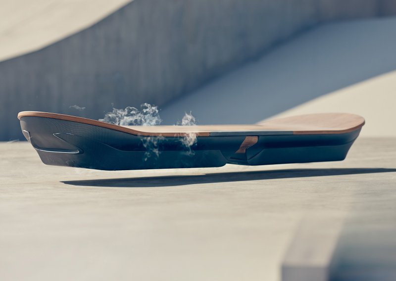 Lexus priprema vlastiti Hoverboard