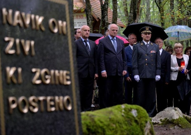 Dragovoljci protiv komemoracije za žrtve ustaškog logora u Jadovnom