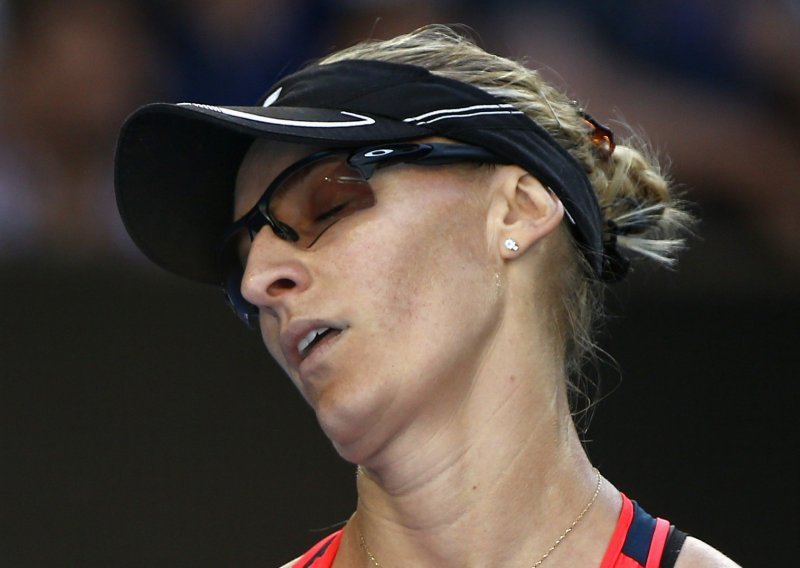 Nemilosrdna Serena prekinula tenisku bajku naše Mikice