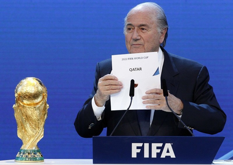 Blatter u strahu da propusti Božić, pa naredio....