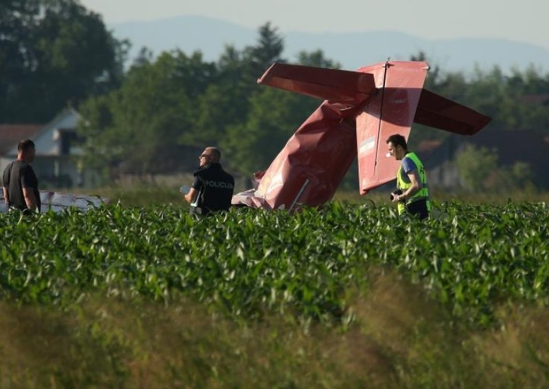 Srušio se sportski avion kod Vrbovca, dvije osobe poginule
