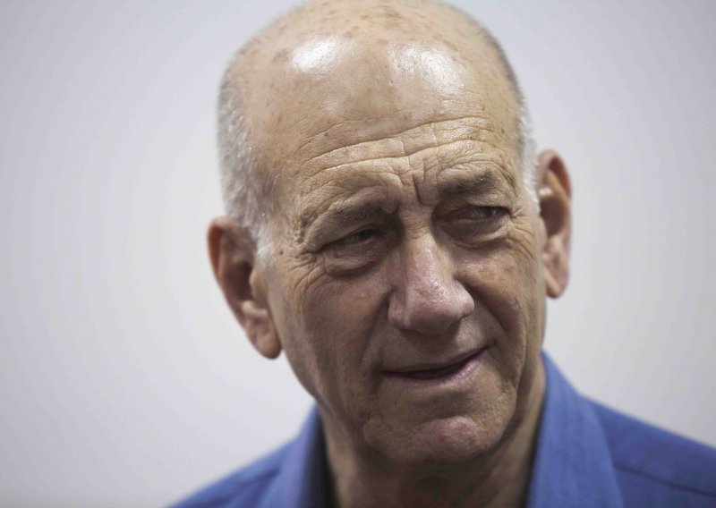 Strogi zatvor za bivšeg izraelskog premijera Olmerta