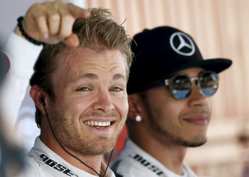 F1: Mercedes iskrcao bogatstvo i zadržao šampiona!