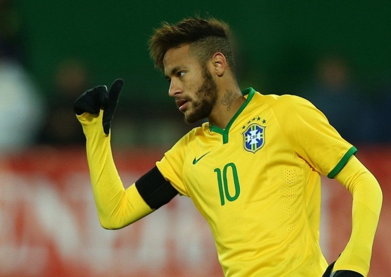 Neymar i povratnik Robinho predvodit će brazilski napad