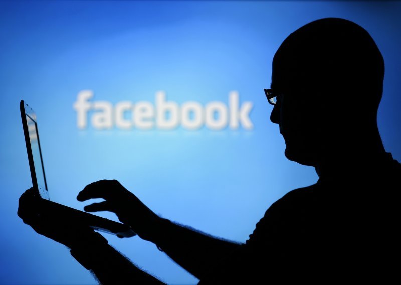 Facebook (opet) pokušava olakšati baratanje osobnim podacima