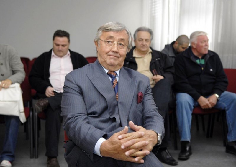 Walter Wolf nije došao na suđenje u Karlovcu