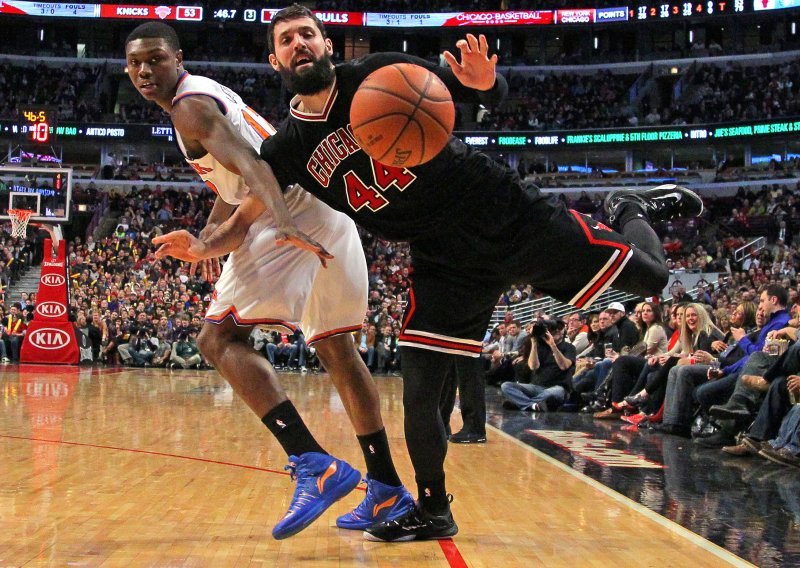 Chicago i Golden State poveli sa 2-0, nervozni Crnogorac