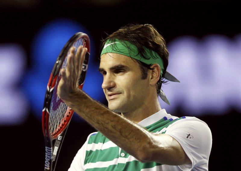 Federer poput Karlovića: Navijače umirio jasnom porukom!