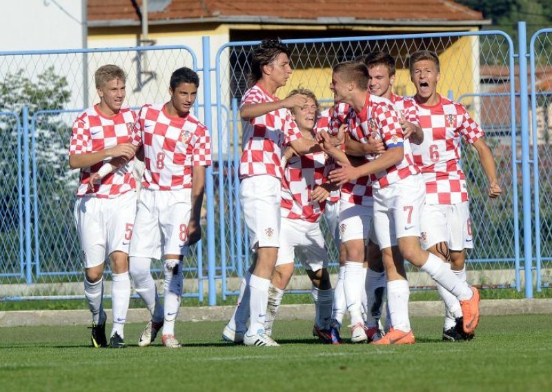 Mlada U17 reprezentacija osigurala drugi krug