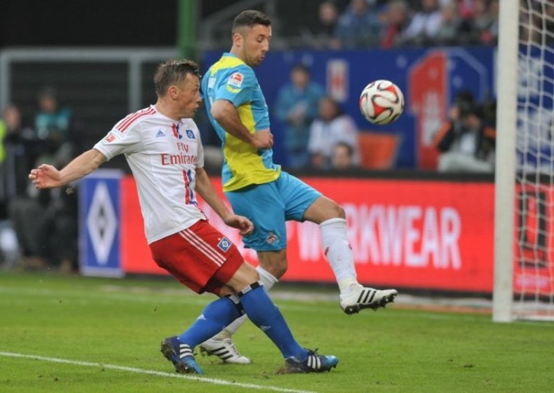 HSV-u i Oliću važni bodovi, Borussia i dalje na dnu!