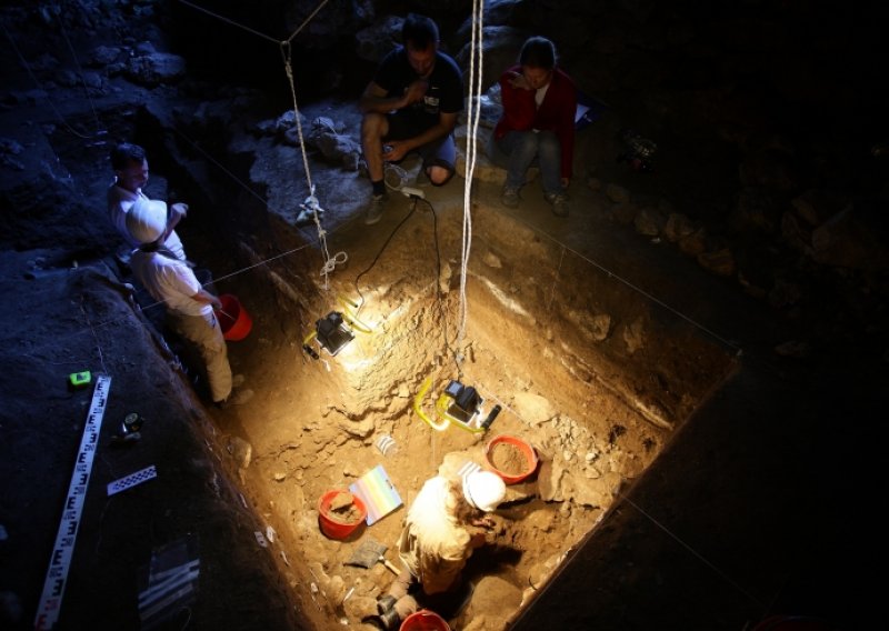 Tajne korčulanske Vele spile otkrit će život prije 18 tisuća godina