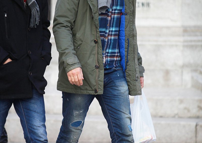 Ma kakav Bradley Cooper, ovo je pravi frajer!