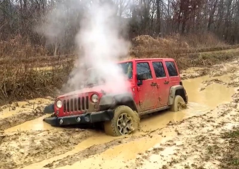 Evo kako uništiti novi Jeep prilikom off-roada
