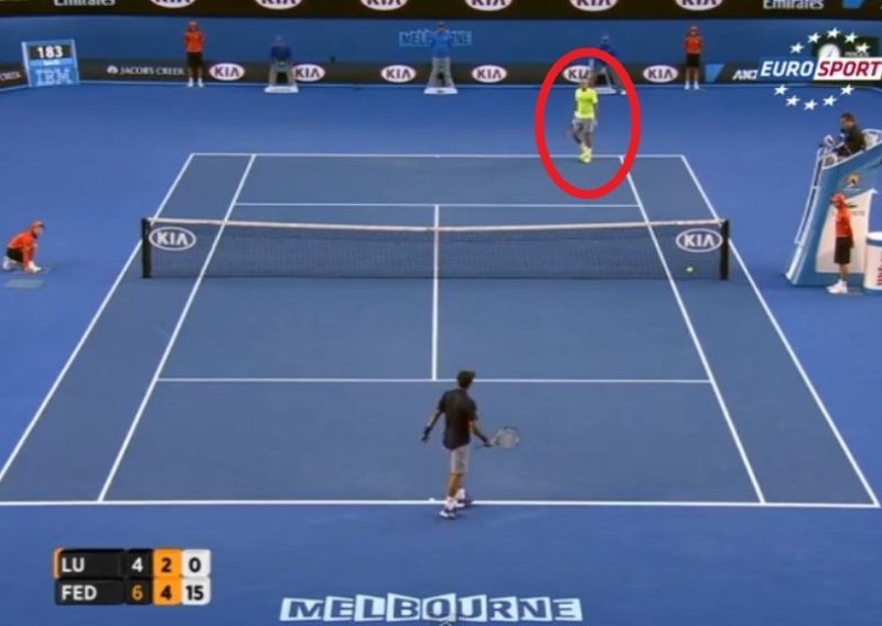 Federerova čarolija; pogledajte ovaj savršen potez!