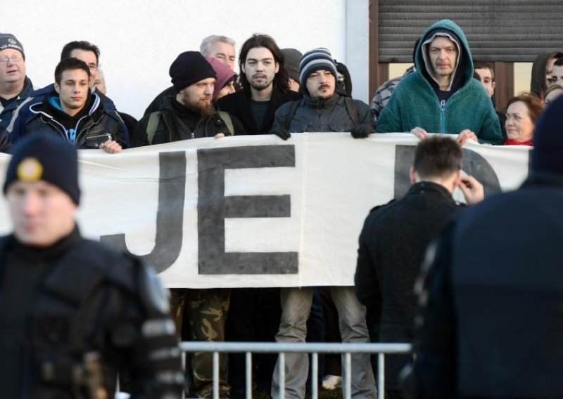 Policija deložira bivšeg nogometaša, opet priveden Sinčić