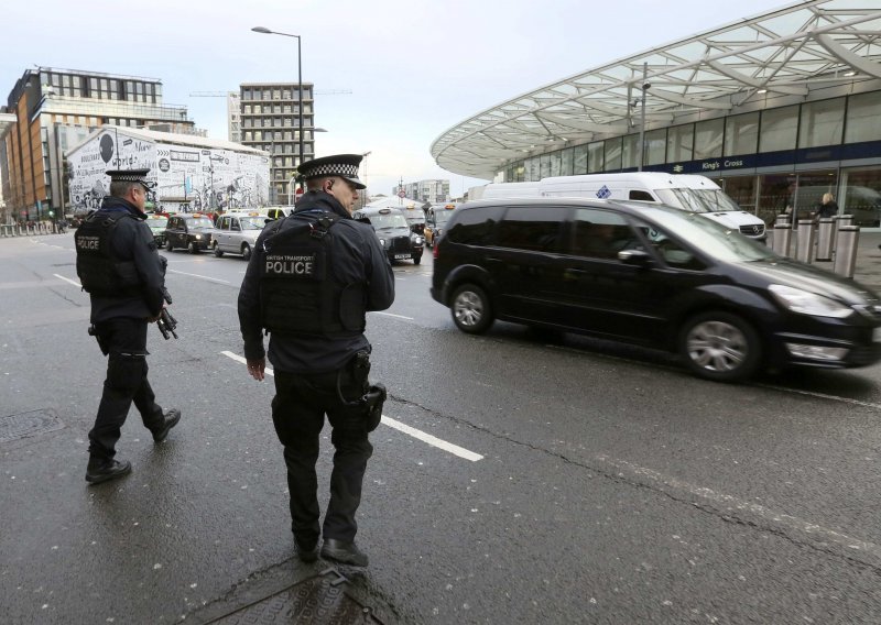 Policija ubila pariškog otmičara, pripadnika Al Kaide
