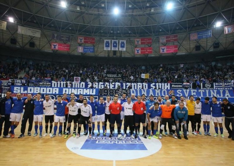 Dinamo i navijači prikupili pedeset tisuća kuna za Vukovar