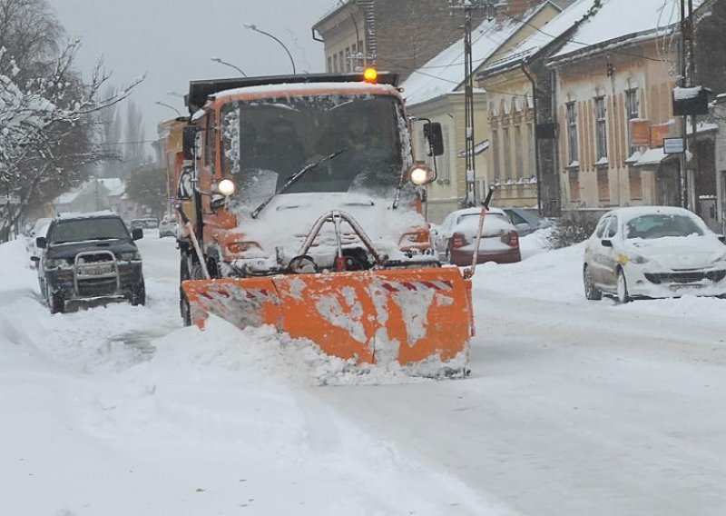 Noćas stižu vijavice i mećava, ne idite na put ako ne trebate!