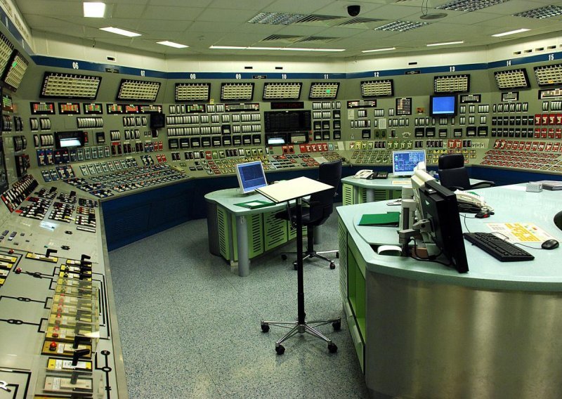 Krsko nuclear power plant back on line