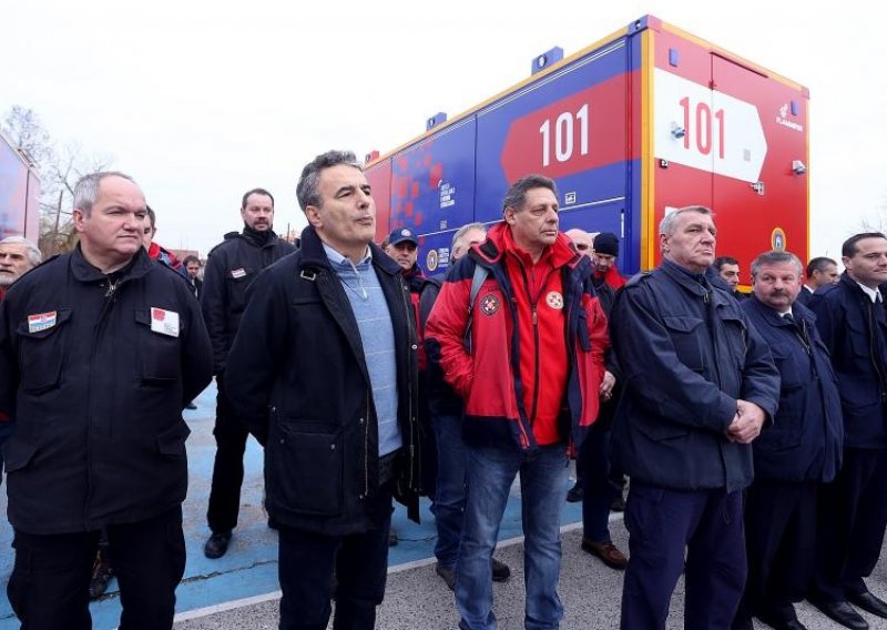 Zagreb dobio kontejner i prikolicu za spašavanje vrijedne 740. 000 kuna