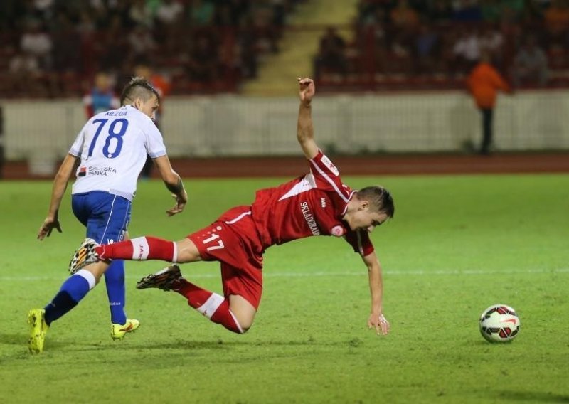 Hajduk konačno bodren publikom u splitskom derbiju