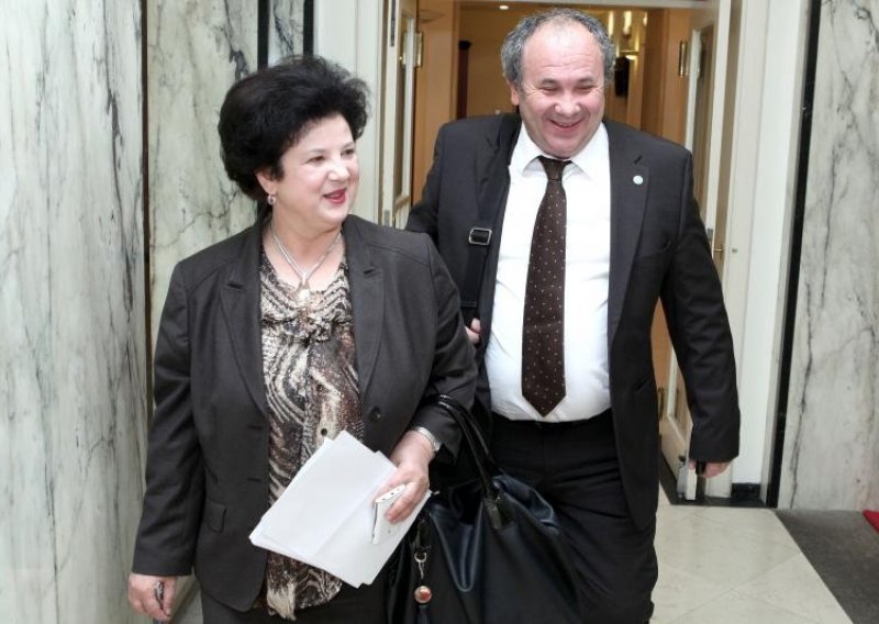 Proračun uz manjince 'spasili' i Željko Kerum i Nevenka Bečić