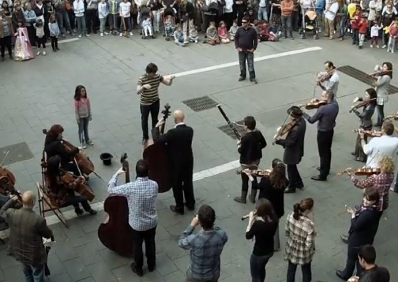 Flash mob izveo Odu radosti!