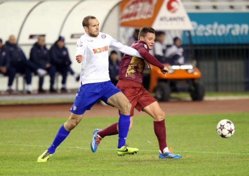 Hajduk se penalima spasio od poraza u derbiju!