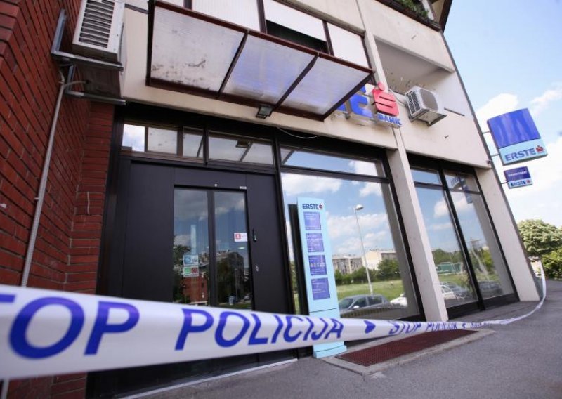 Policija za 45 minuta ulovila pljačkaša banke