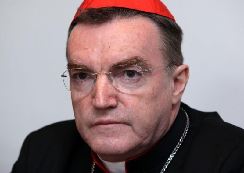 Božićna čestitka kardinala Bozanića