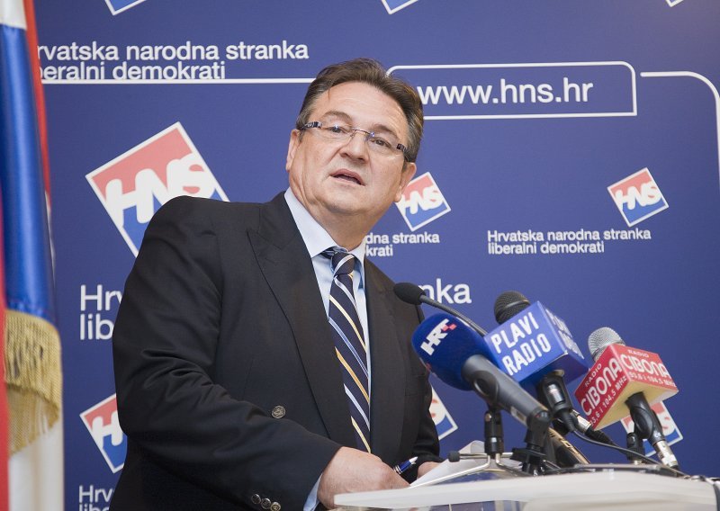 Cacic: Swoboda has crossed the line of non-interference