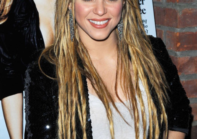 Shakira spojila štikle i dredlokse