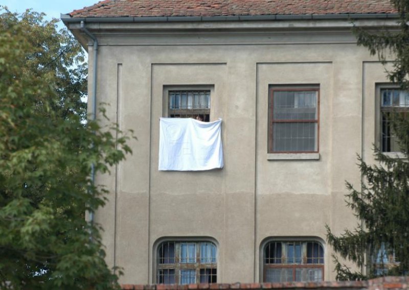 Zatvorenice iz Požege: Ovo je logor!