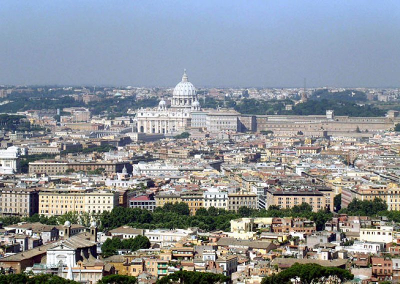 Italija - posrnula regionalna sila