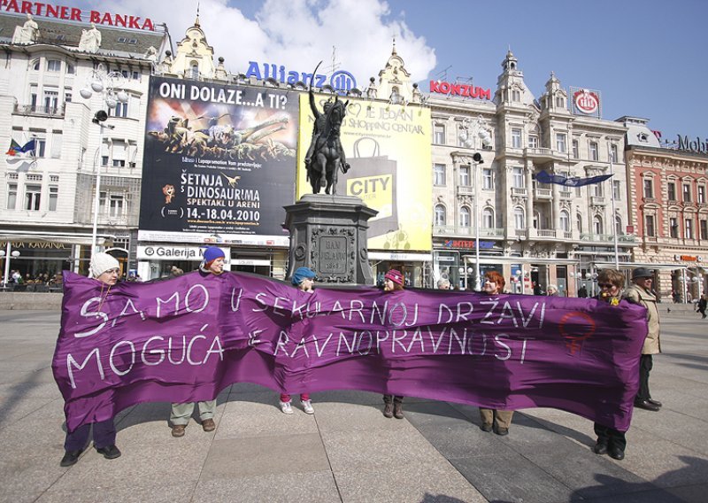 Žene prosvjedom na državu i crkvu