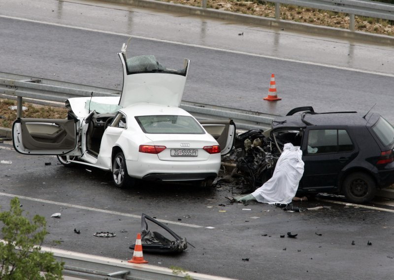 Dvije osobe poginule na autocesti A1 kod Biskog