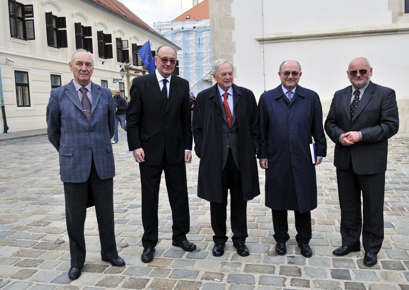 Former premiers repudiate Josipovic's statement on Croatia's role in Bosnia