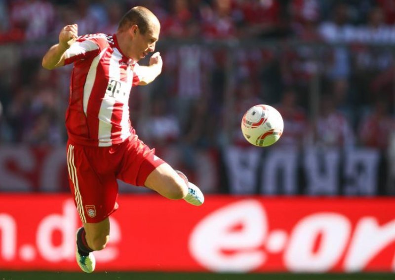 Arjen Robben (ipak) ostaje u Bayernu