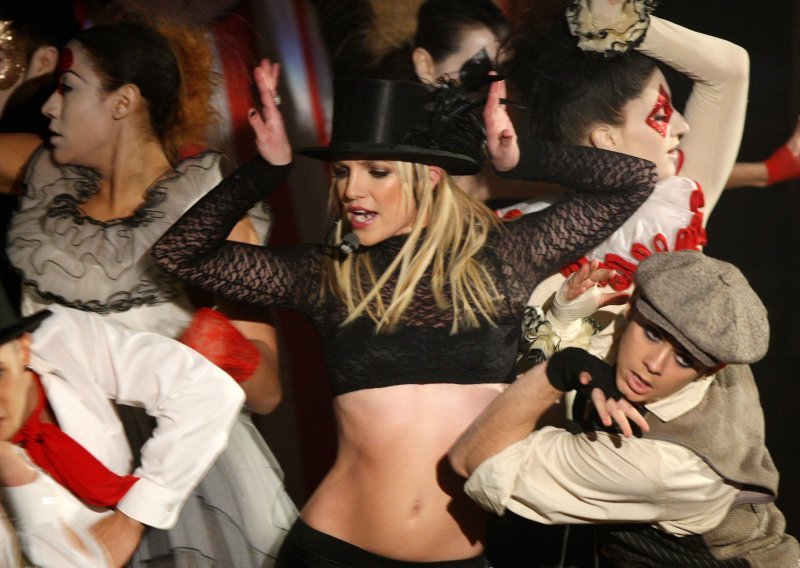 Britneyn singl zabranjen na američkim radiostanicama