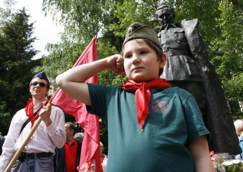 'Tito je bio najveći sin naših naroda'