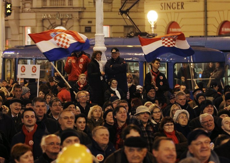 Odgodu referenduma o EU traže i sindikati