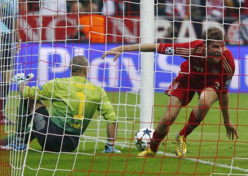 Marca tvrdi - tri su gola Bayerna neregularna